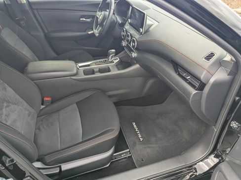 Used 2023 Nissan Sentra SR FWD image 12