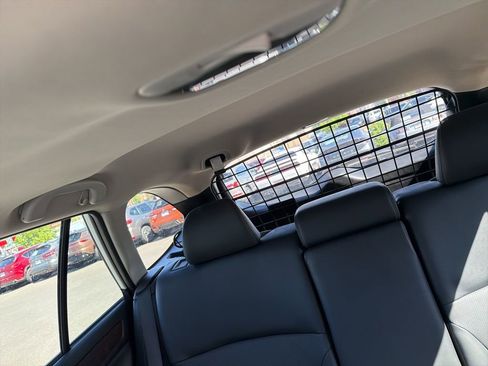 Used 2019 Subaru Outback 3.6R Limited w/ Popular Package #2 image 22