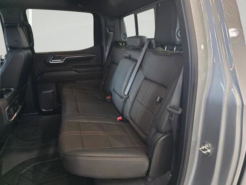Used 2024 Chevrolet Silverado 1500 High Country w/ High Country Premium Package AWD/4WD image 28