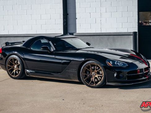Used 2004 Dodge Viper SRT-10 image 36