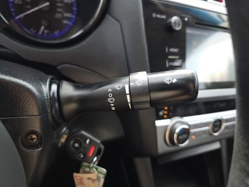 Used 2017 Subaru Legacy 2.5i Premium image 13