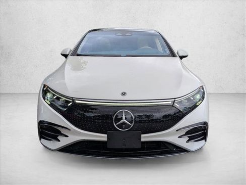 Certified 2023 Mercedes-Benz EQS 580 4MATIC Sedan image 2