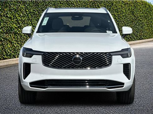 New 2026 Volvo XC90 B5 Plus w/ Protection Package AWD/4WD image 9