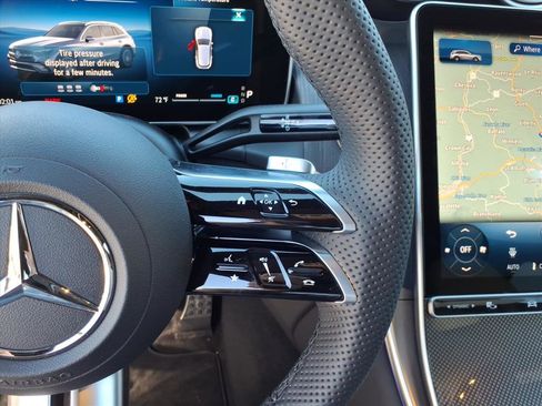 Used 2026 Mercedes-Benz GLC 300 4MATIC image 17
