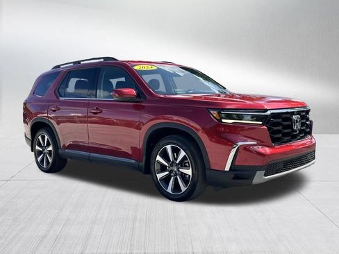 Used 2024 Honda Pilot Elite image 3