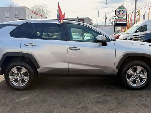 Used 2024 Toyota RAV4 XLE FWD image 11