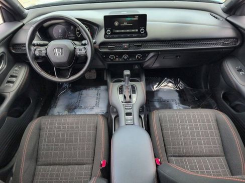 Used 2025 Honda HR-V Sport image 25