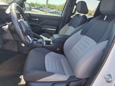 Used 2024 Toyota Tacoma TRD Sport image 20