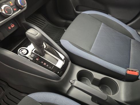 New 2025 Nissan Versa SV w/ Trunk Package FWD image 24
