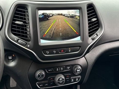 Used 2023 Jeep Cherokee Altitude Lux AWD/4WD image 28