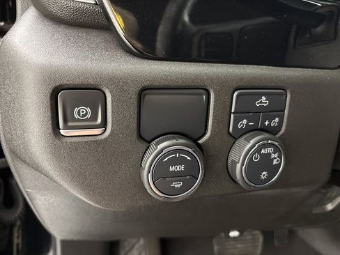 Used 2024 Chevrolet Silverado 1500 LT w/ Protection Package RWD image 39