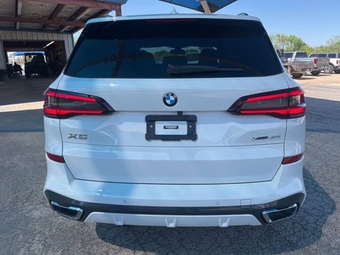 Used 2022 BMW X5 xDrive40i w/ M Sport Package AWD/4WD image 4