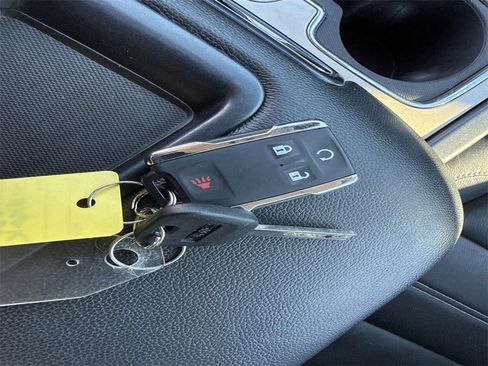 Used 2015 GMC Sierra 2500 Denali w/ Duramax Plus Package image 38