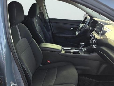Certified 2025 Nissan Sentra SV FWD image 23