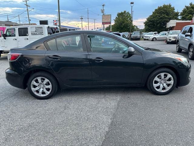Used 2013 MAZDA MAZDA3 i Sport FWD image 4