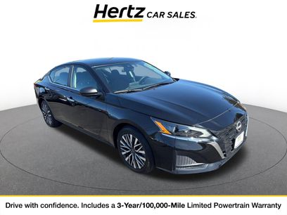 Used 2025 Nissan Altima 2.5 SV