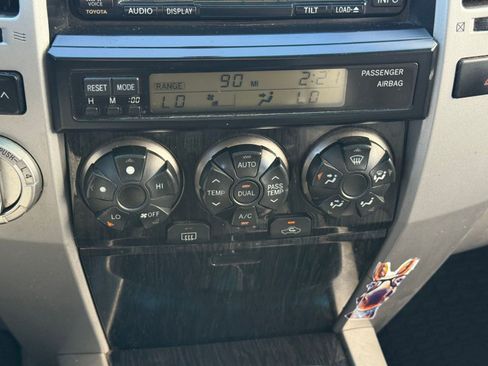 Used 2006 Toyota 4Runner Limited image 19