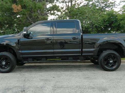 Used 2019 Ford F250 Lariat AWD/4WD image 4