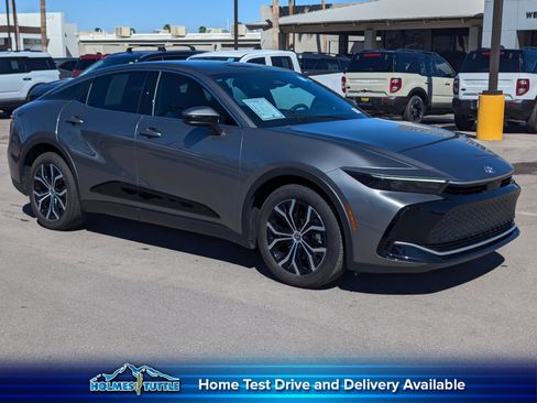 Used 2024 Toyota Crown XLE w/ Carpet Mat Package (TMS) image 1