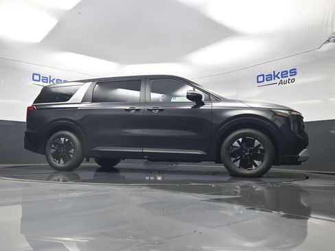 New 2026 Kia Carnival LXS FWD image 37