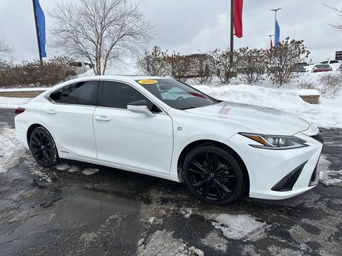 Used 2022 Lexus ES 300h F Sport image 17
