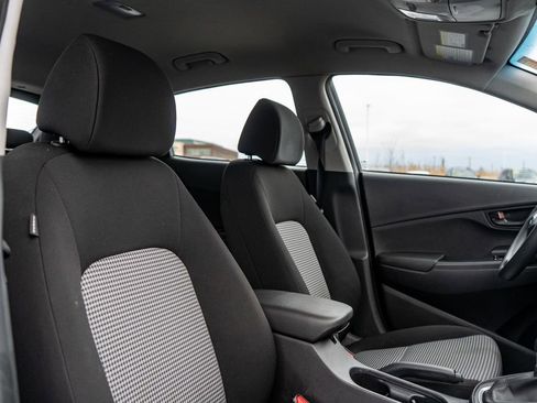 Used 2022 Hyundai Kona SE image 12