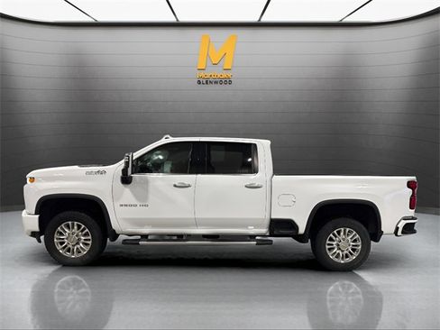 Used 2022 Chevrolet Silverado 3500 High Country image 5