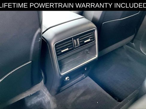 Used 2022 Porsche Cayenne S image 25