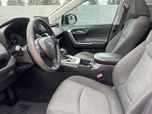Used 2021 Toyota RAV4 XLE w/ Convenience Package AWD/4WD image 10