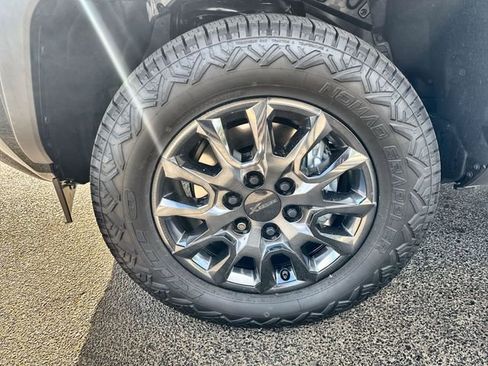 New 2025 Toyota 4Runner SR5 image 20