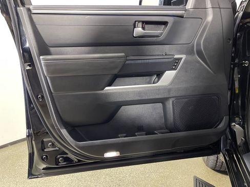 Used 2023 Toyota Tundra Platinum AWD/4WD image 17