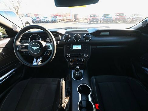 Used 2019 Ford Mustang Coupe image 28