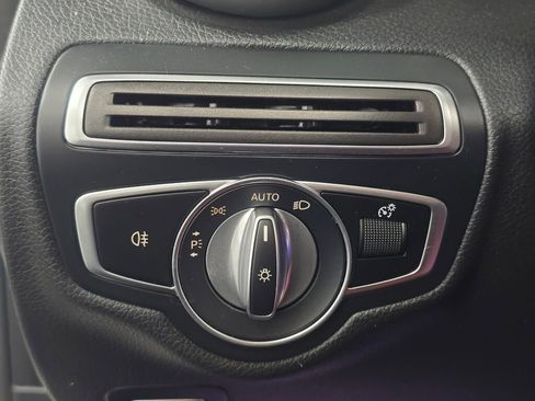 Used 2023 Mercedes-Benz C 300 4MATIC Cabriolet image 35