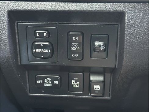 Used 2016 Toyota Tundra SR5 w/ TRD Off Road Package AWD/4WD image 27