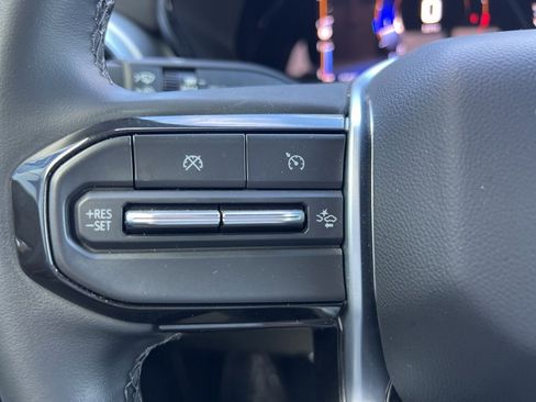 Used 2023 Chevrolet Colorado LT w/ LT Convenience Package II image 26