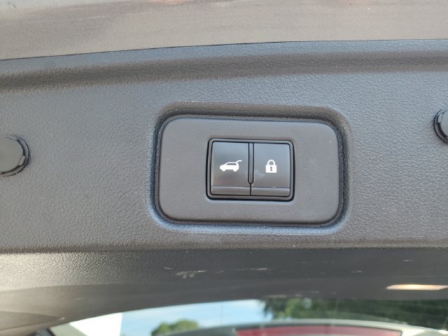 Certified 2024 Nissan Pathfinder Platinum w/ Cargo Package FWD image 11