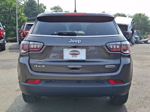 Used 2024 Jeep Compass Latitude AWD/4WD image 6