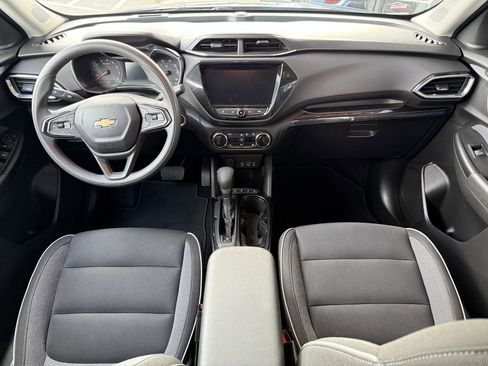 Used 2021 Chevrolet TrailBlazer LT w/ Convenience Package image 26