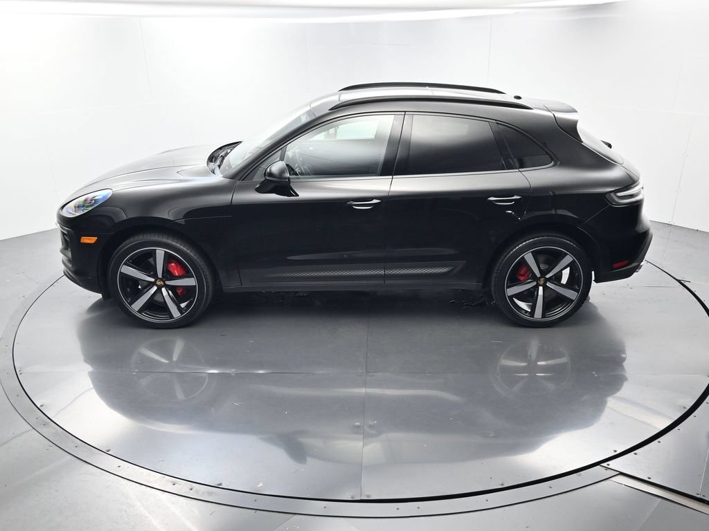 Certified 2023 Porsche Macan S AWD/4WD image 35