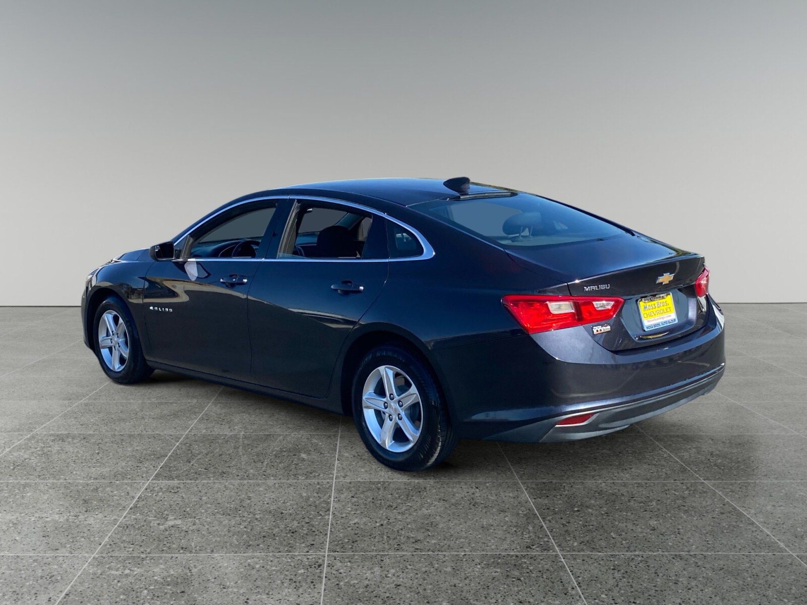 Used 2023 Chevrolet Malibu LT FWD image 3