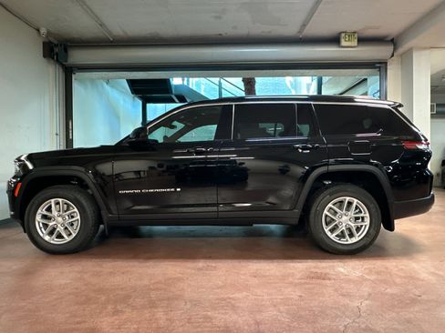 New 2025 Jeep Grand Cherokee L Laredo w/ Luxury Tech Group I image 2