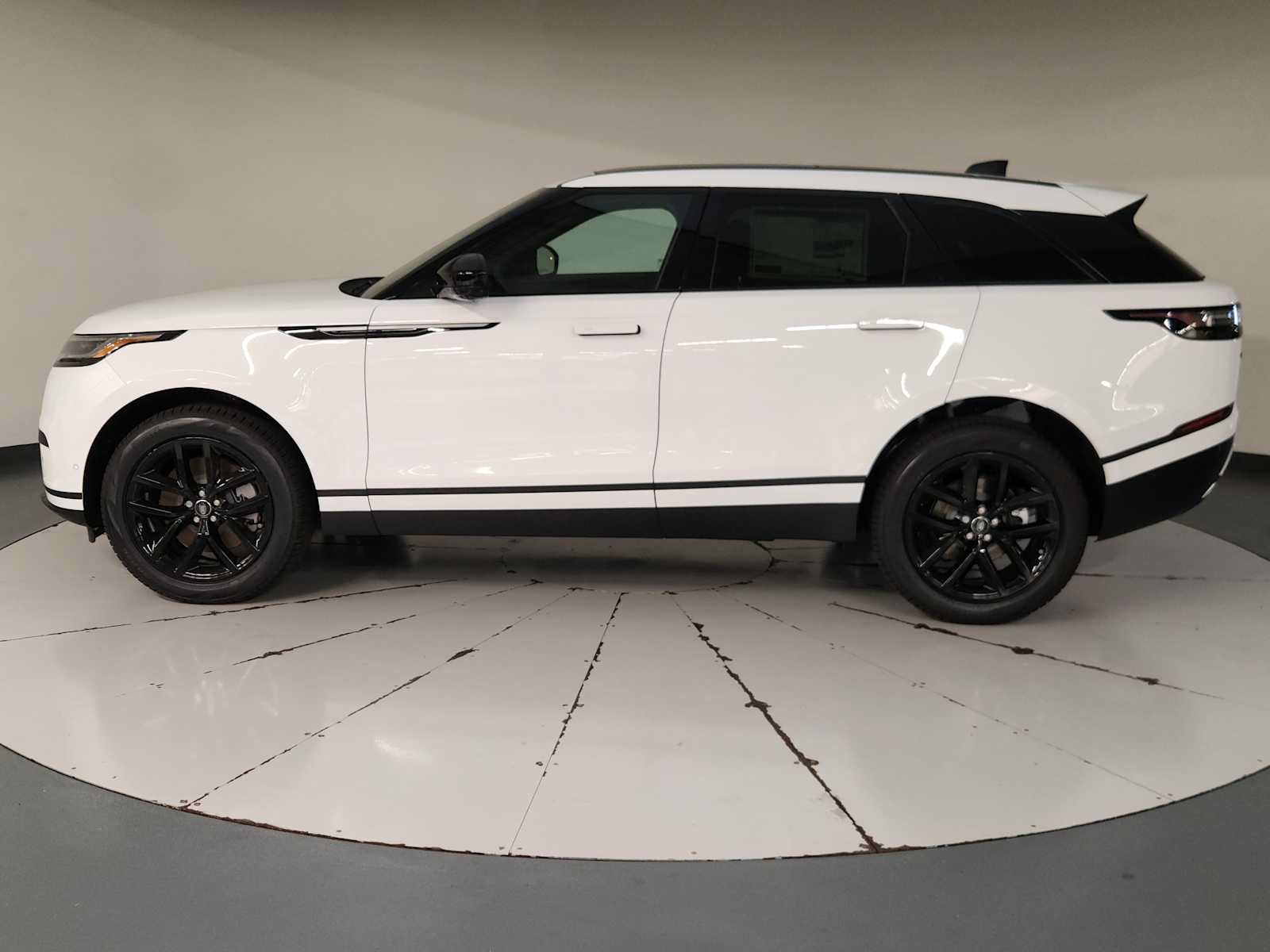 New 2026 Land Rover Range Rover Velar S AWD/4WD image 5