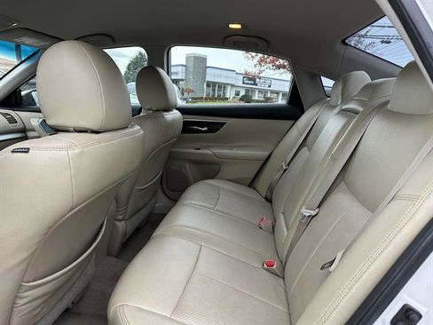 Used 2014 Nissan Altima 2.5 S w/ Display Audio Package image 9