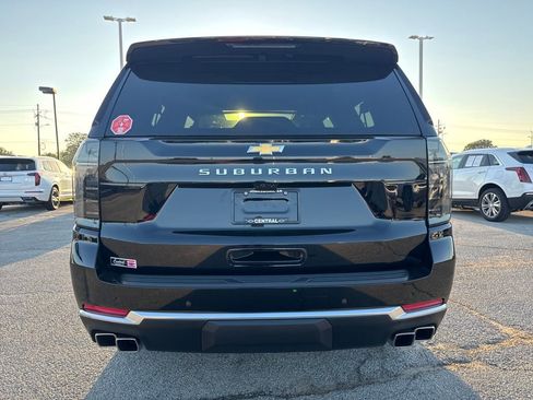 New 2026 Chevrolet Suburban High Country image 4