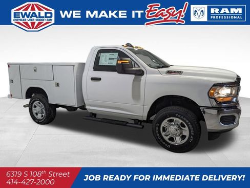 New 2024 RAM 2500 Tradesman w/ Chrome Appearance Group image 21