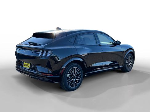 Certified 2024 Ford Mustang Mach-E Premium image 5