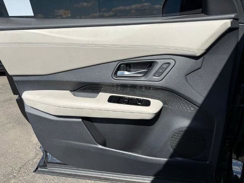 Certified 2024 Nissan Ariya AWD image 19