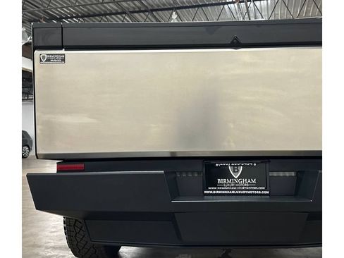 Used 2024 Tesla Cybertruck AWD Crew Cab image 17