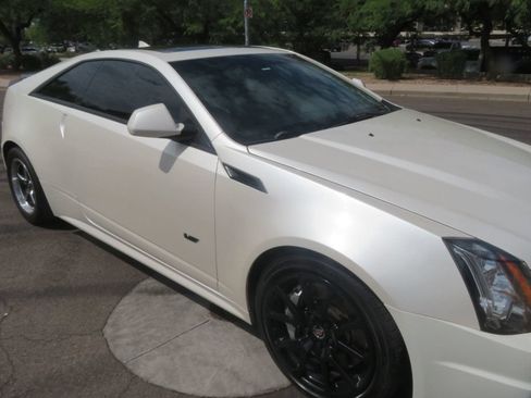 Used 2013 Cadillac CTS V RWD image 9