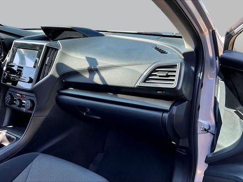 Used 2018 Subaru Crosstrek 2.0i AWD/4WD image 16